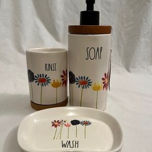 Rae Dunn 3-piece Bathroom Set